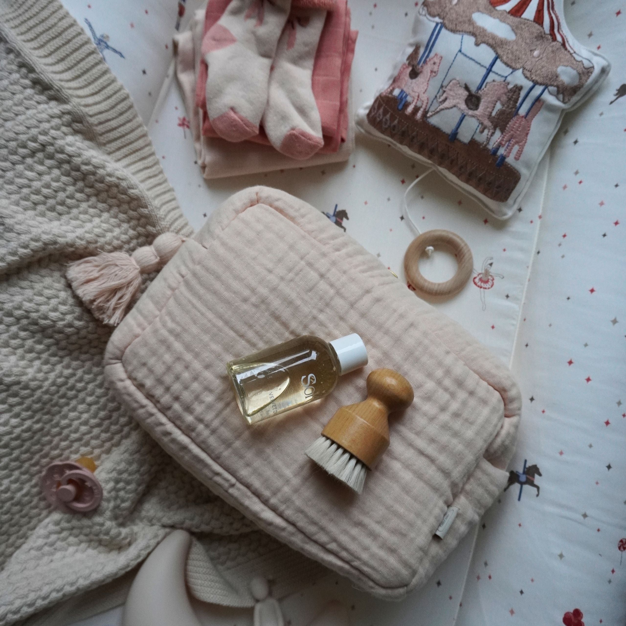 Muslin Toiletry Bag - OCS - Latte