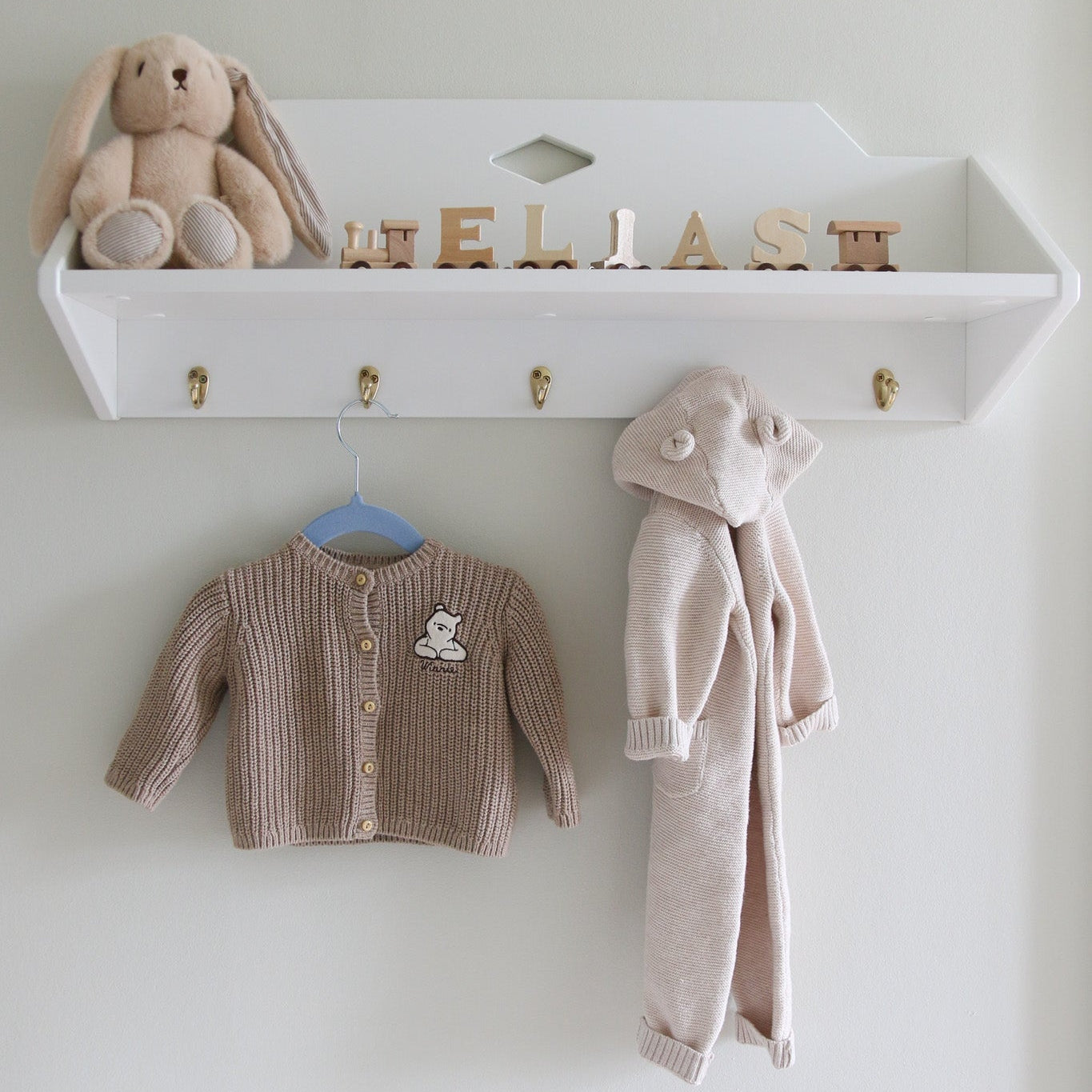 Luca Shelf with hooks - White
