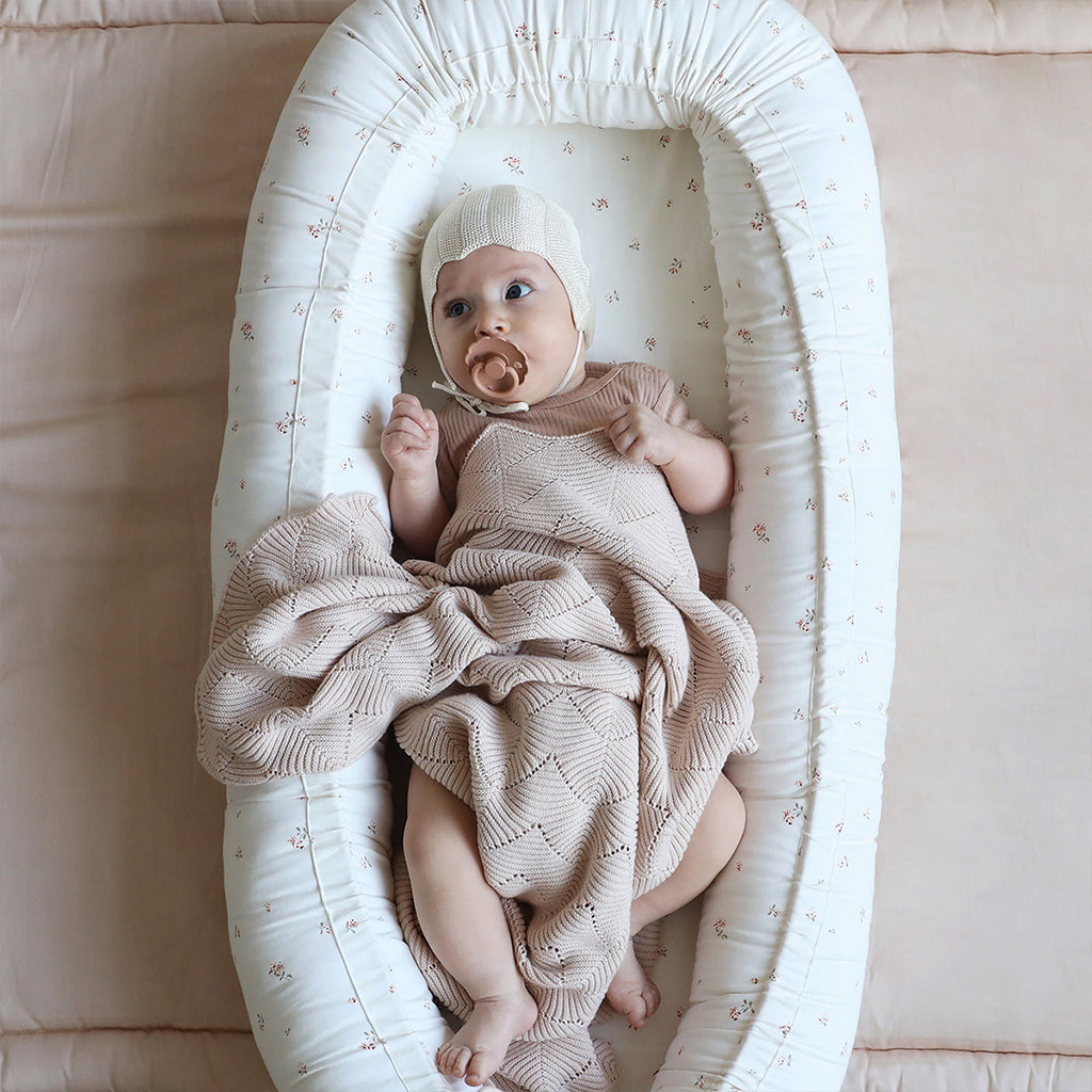 Scallop Knit Blanket - GOTS Almond