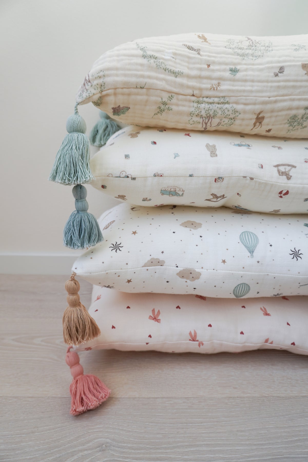 Amalie Cushion - OCS - Woodland