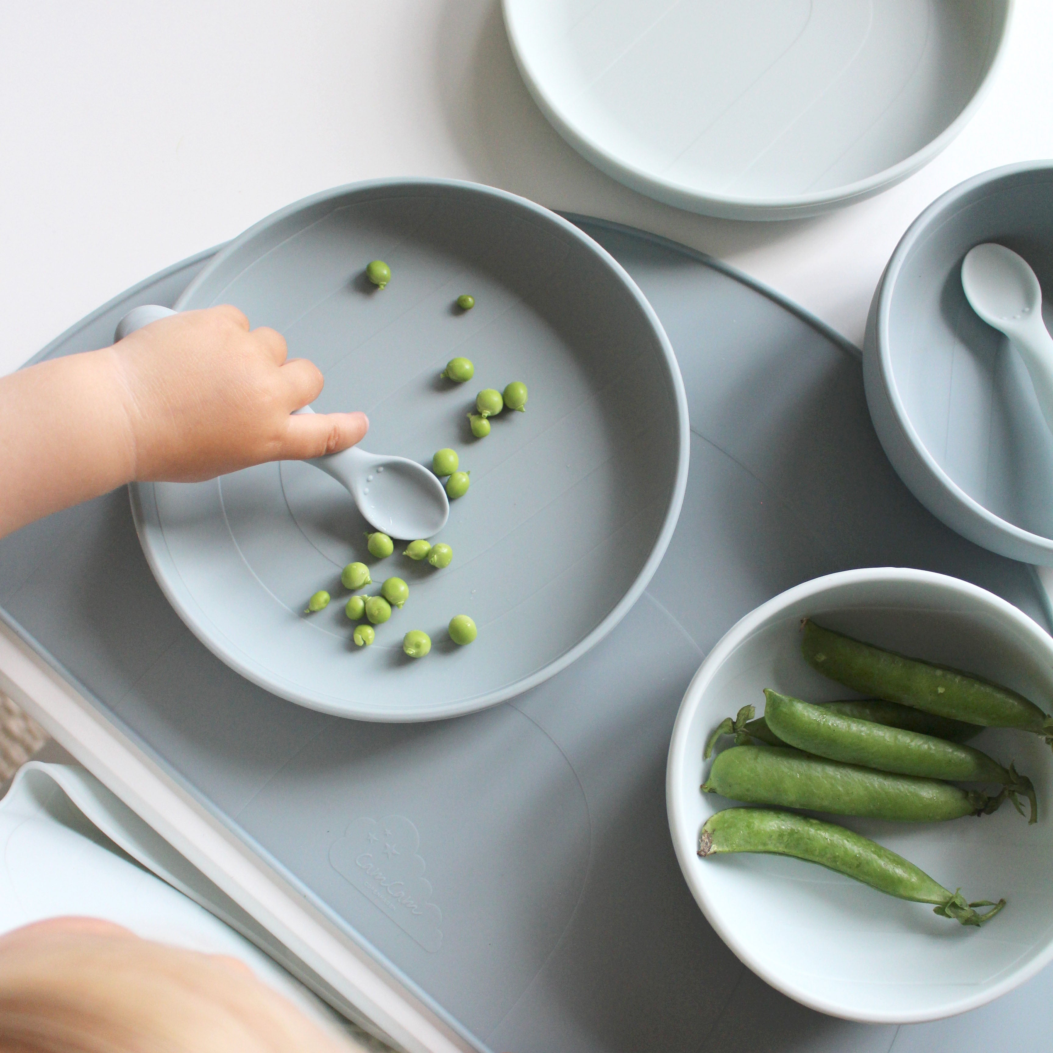 Rainbow Plates, 2-pack - Blue Mix