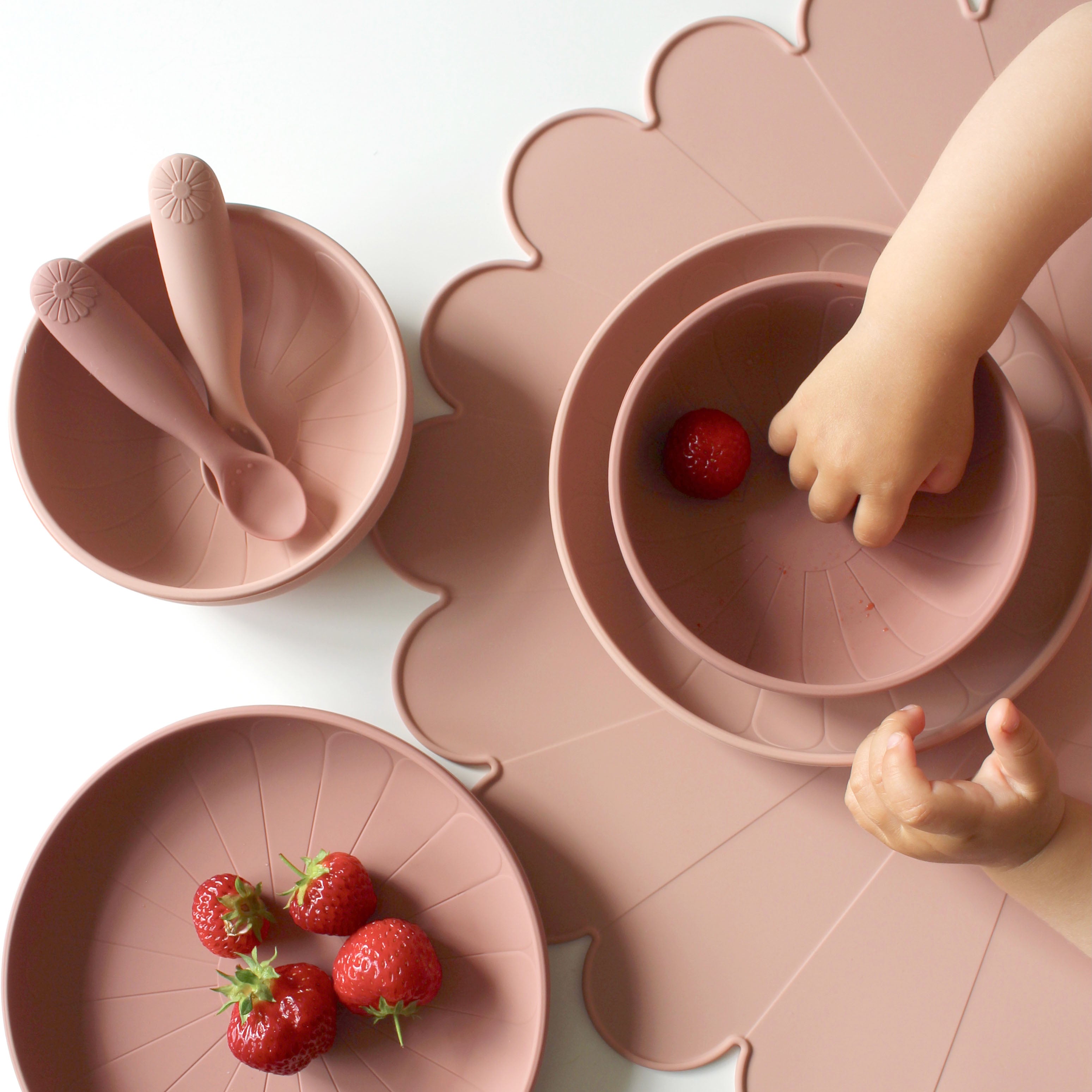 Assiettes Flower en silicone, set de 2 - couleurs terre